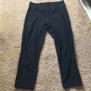 Black exercise leggings